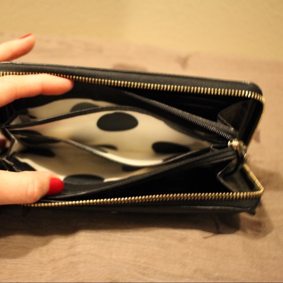 Kate Spade Classic Black Continental Wallet - Picture 5 of 5